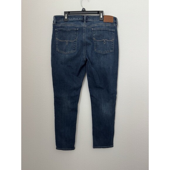 Lucky Brand Women's Lolita Crop Jeans Denim Blue Mid Rise Dark Wash 12/31 - Picture 2 of 12